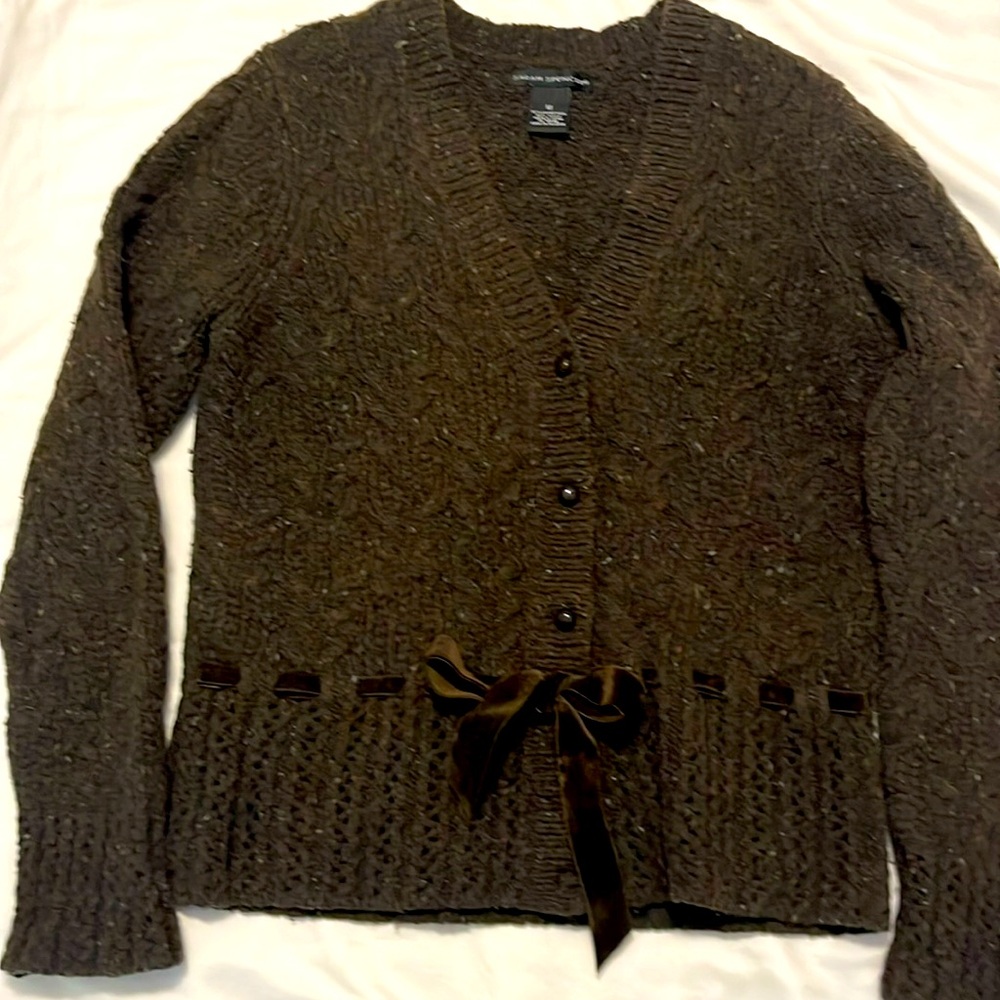 Olive green sweater with velvet tie, size medium